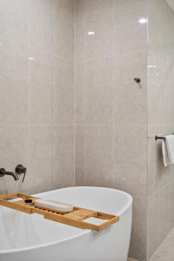 The Gallery Broadbeach Dream Getaway - Optimise Apartment