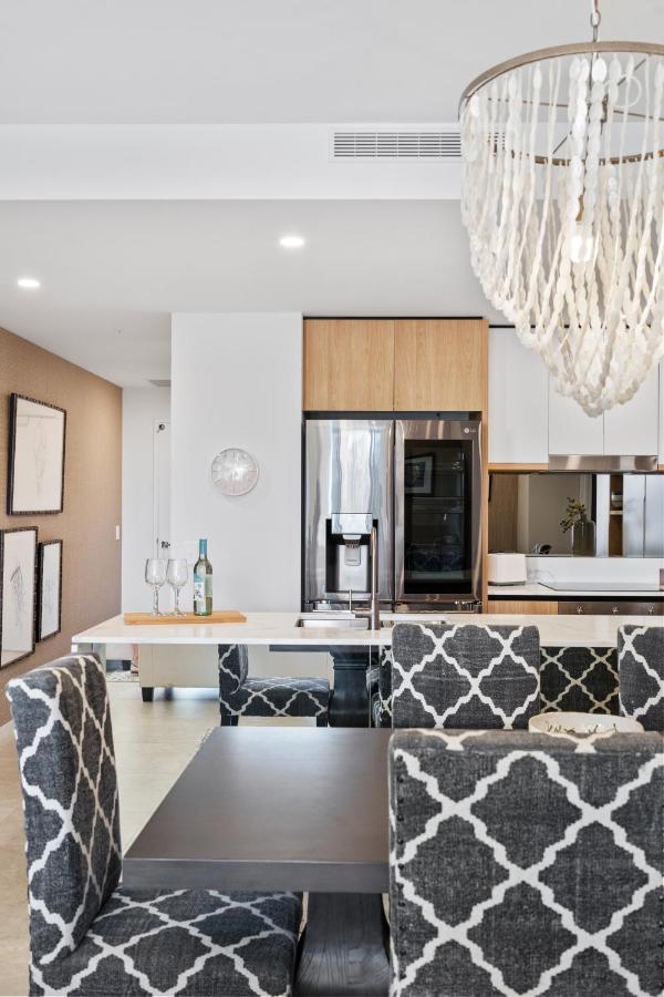The Gallery Broadbeach Dream Getaway - Optimise *